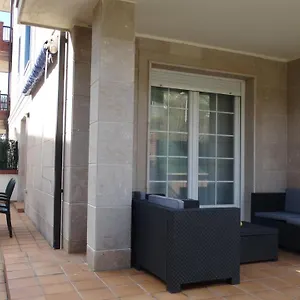 Con Terraza Y Jardín En Bakio